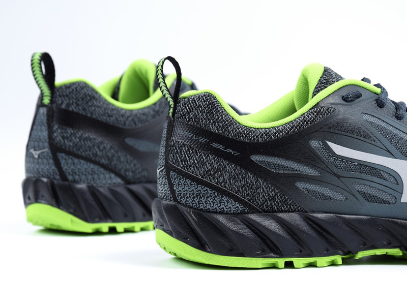 Buty trailowe do biegania Mizuno Wave Ibuki